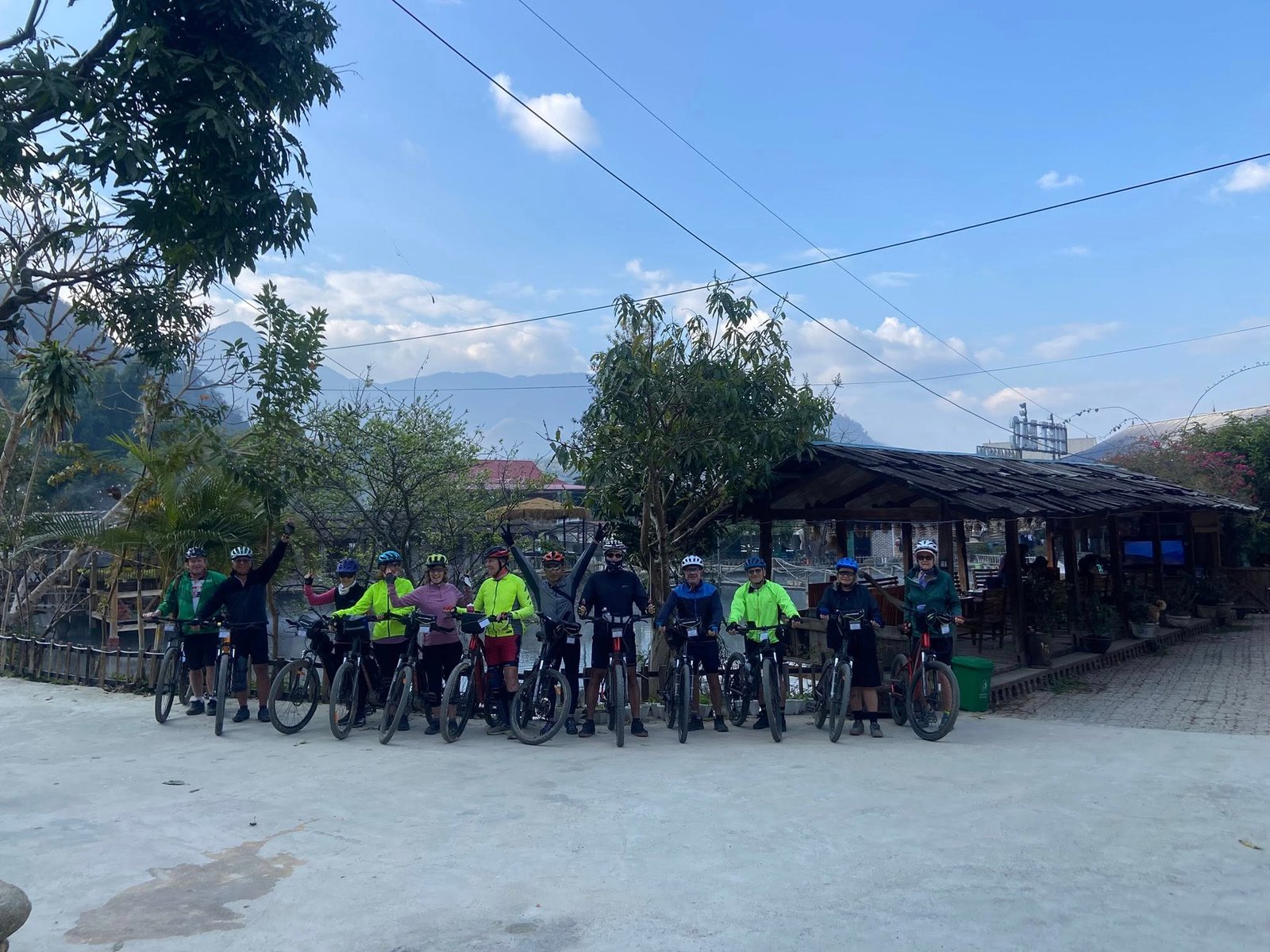 E-Bike Cycling Tour: Hanoi - Ba Be - Ha Giang 7 Days